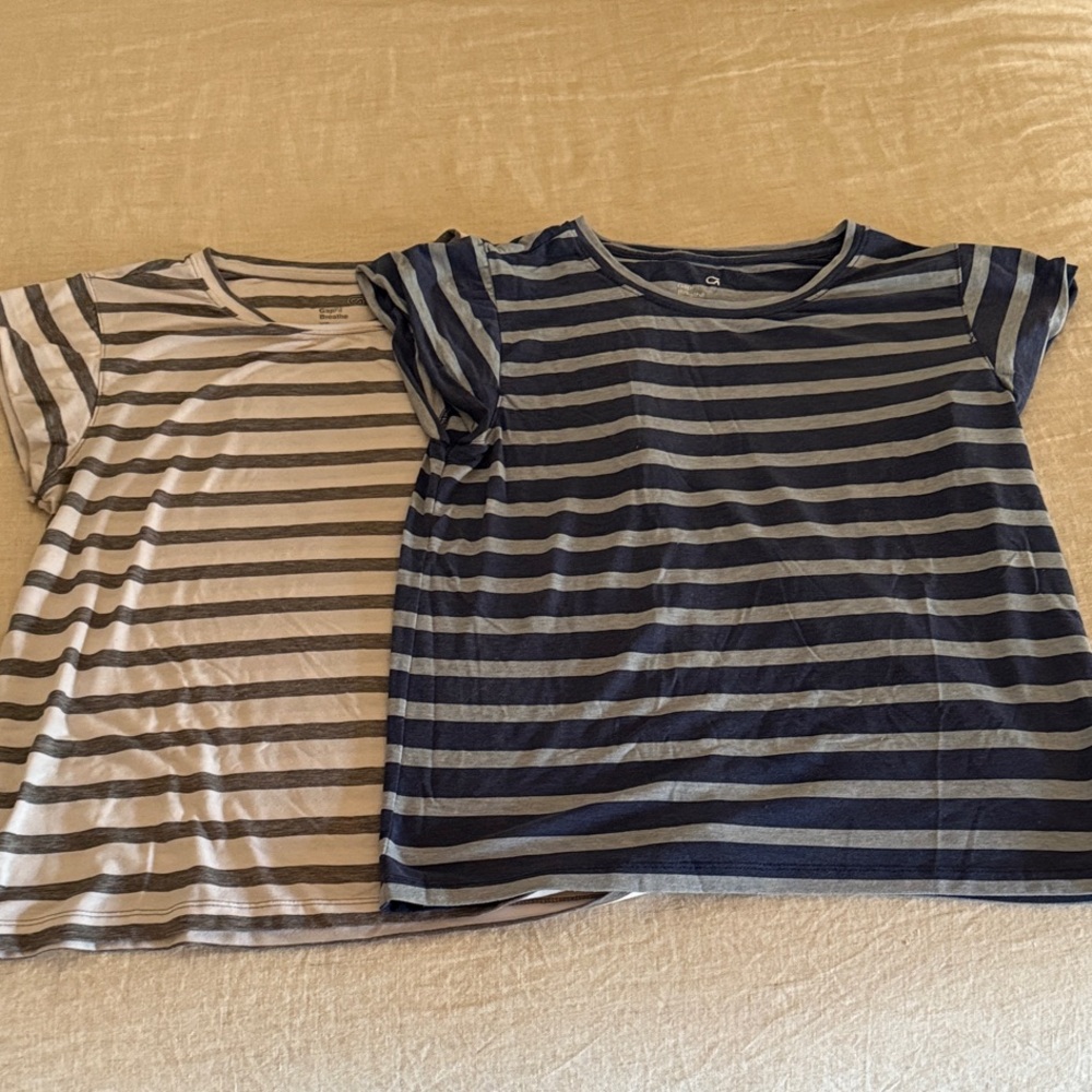 Gap Fit XS Striped T-Shirts - Blue and Gray